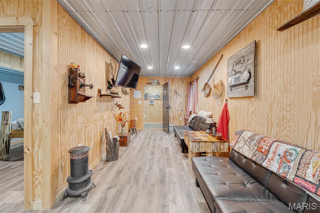 Pilot Knob - Commercial Sale