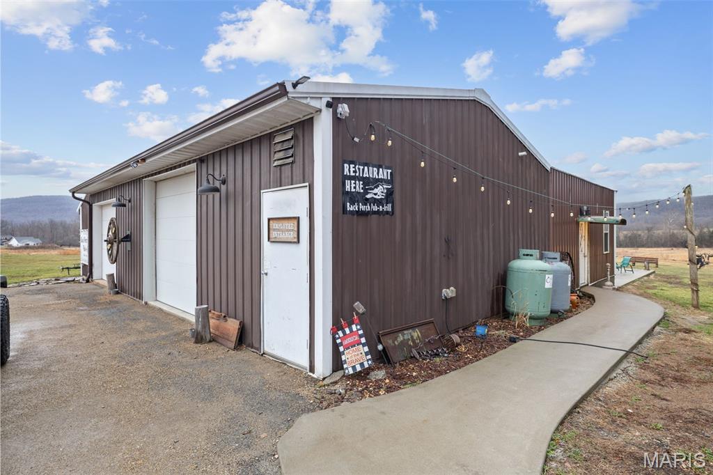 Pilot Knob - Commercial Sale