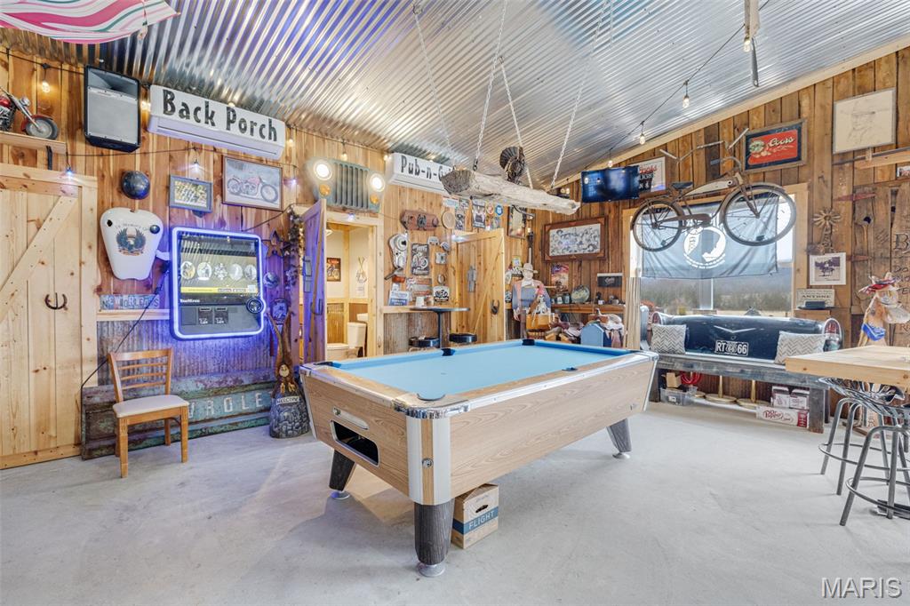 Pilot Knob - Commercial Sale