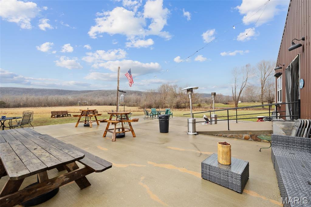 Pilot Knob - Commercial Sale