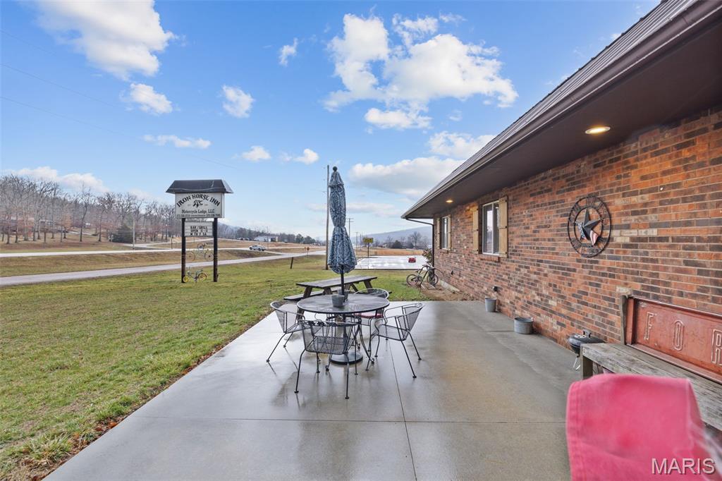 Pilot Knob - Commercial Sale