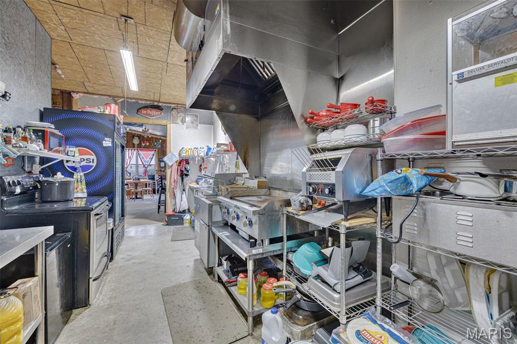 Pilot Knob - Commercial Sale