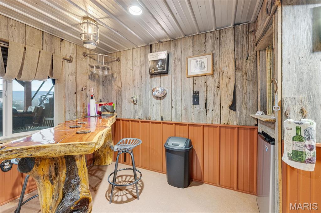 Pilot Knob - Commercial Sale