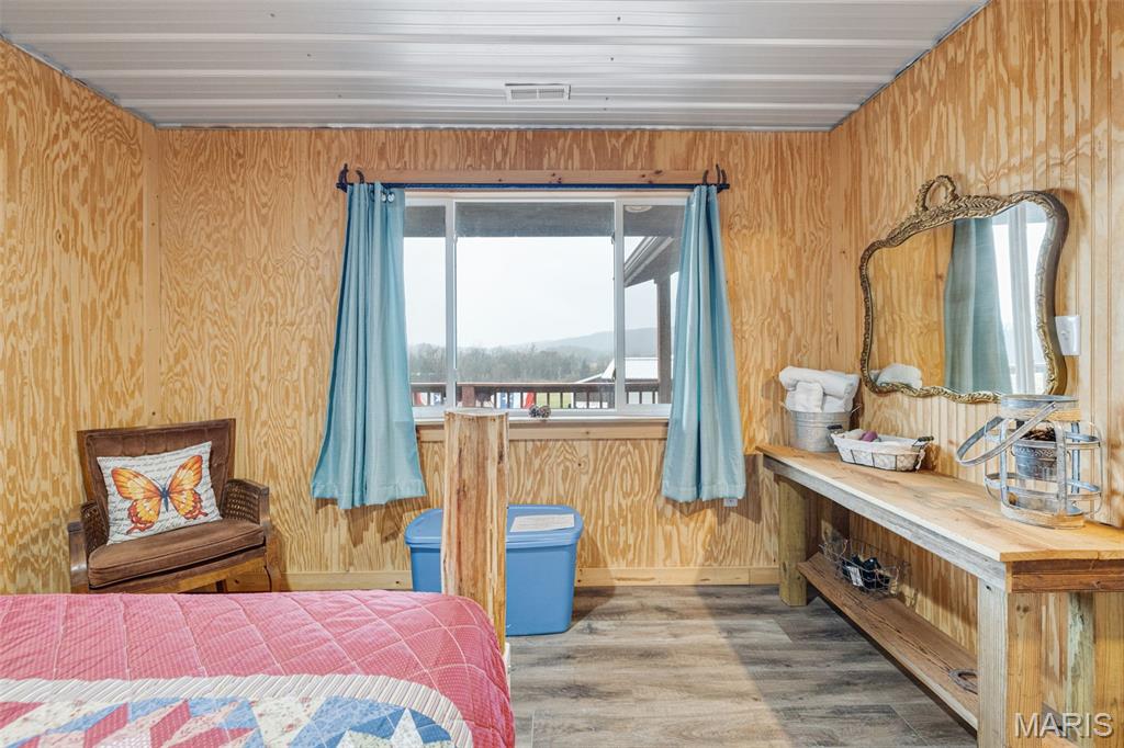 Pilot Knob - Commercial Sale