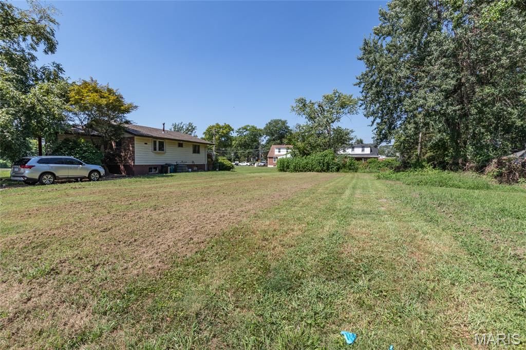 Photo of 2 Barcelona Avenue, St Louis, MO 63138 (MLS # 26013800)