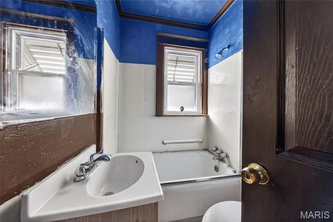 Tiny photo for 5947 Summit Place, St Louis, MO 63147 (MLS # 26004051)