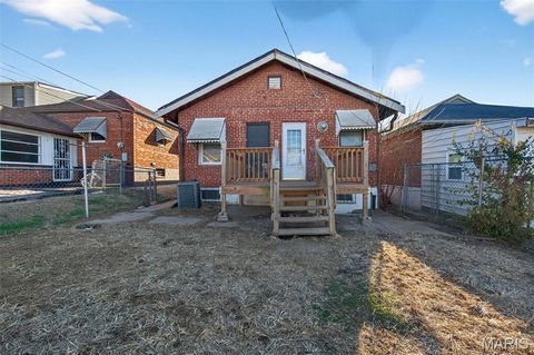 Tiny photo for 5947 Summit Place, St Louis, MO 63147 (MLS # 26004051)