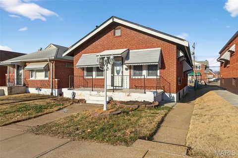 Tiny photo for 5947 Summit Place, St Louis, MO 63147 (MLS # 26004051)