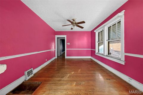 Tiny photo for 5947 Summit Place, St Louis, MO 63147 (MLS # 26004051)
