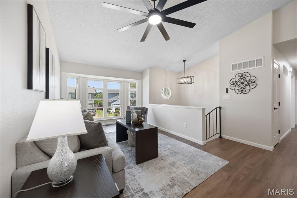 05 Oaks - Residential