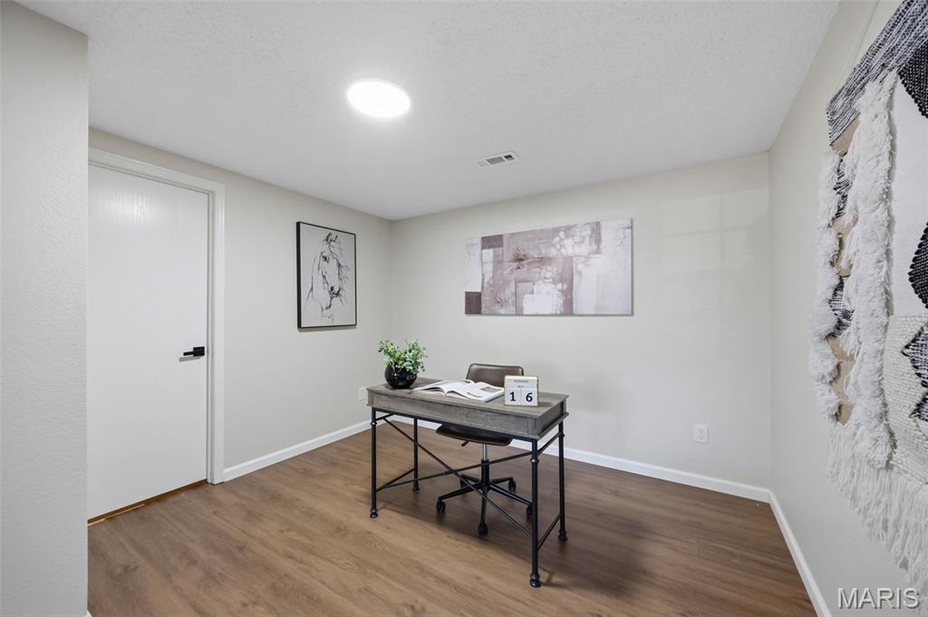 05 Oaks - Residential