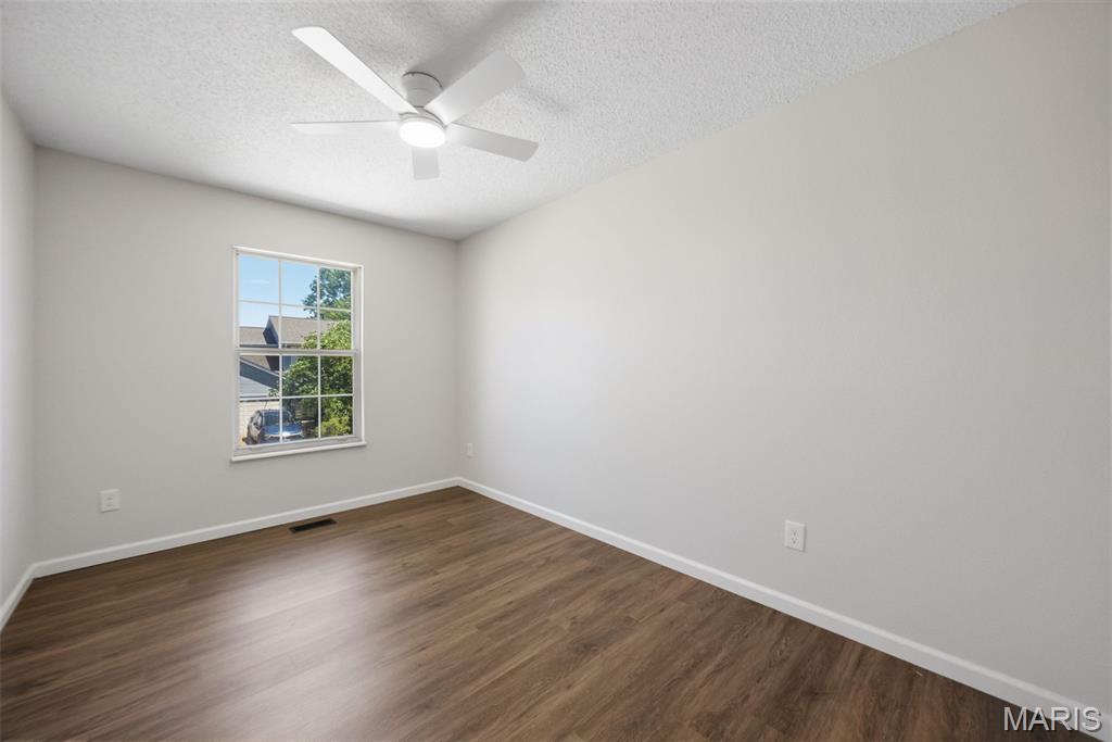 05 Oaks - Residential