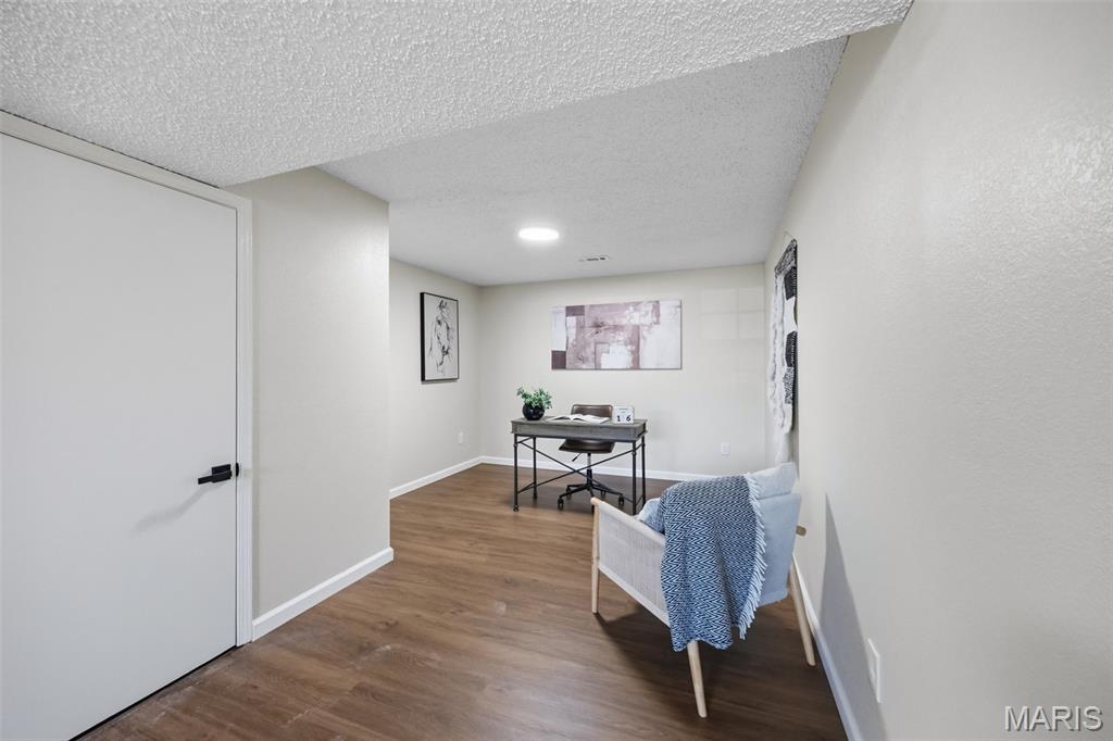 05 Oaks - Residential