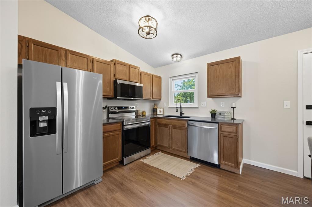 05 Oaks - Residential