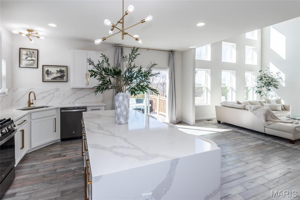 Shadow Point - Residential