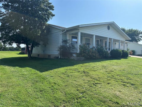 Photo of 1806 Southridge Lane, Owensville, MO 65066 (MLS # 26052729)