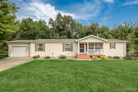 Photo of 218 S Warren Drive, Winfield, MO 63389 (MLS # 26057653)