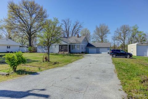 Photo of 721 S Walker Street, Montgomery City, MO 63361 (MLS # 26030451)