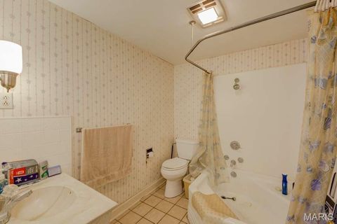 Tiny photo for 721 S Walker Street, Montgomery City, MO 63361 (MLS # 26030451)