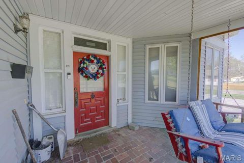Tiny photo for 721 S Walker Street, Montgomery City, MO 63361 (MLS # 26030451)