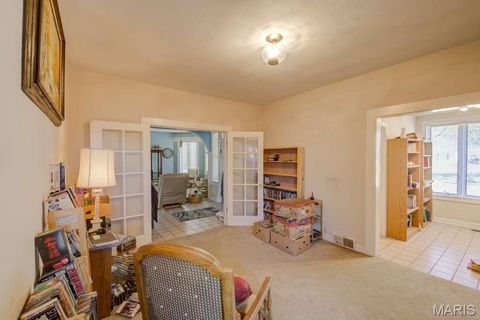 Tiny photo for 721 S Walker Street, Montgomery City, MO 63361 (MLS # 26030451)
