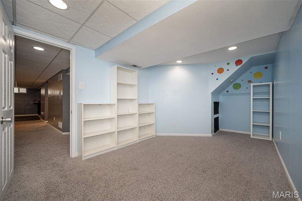 Elmwood Manor - Residential