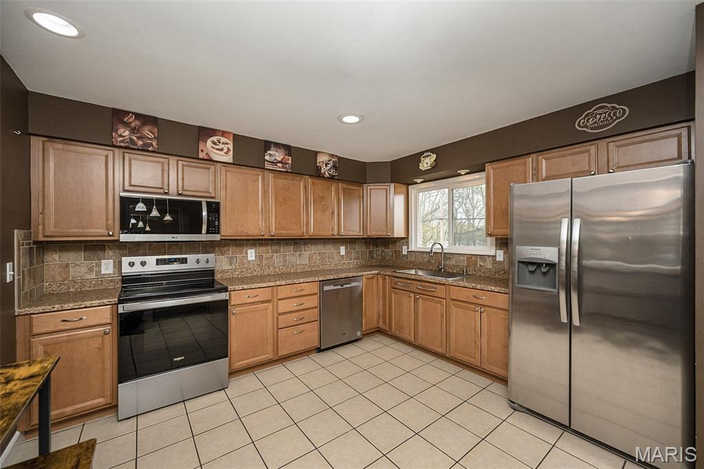 Elmwood Manor - Residential