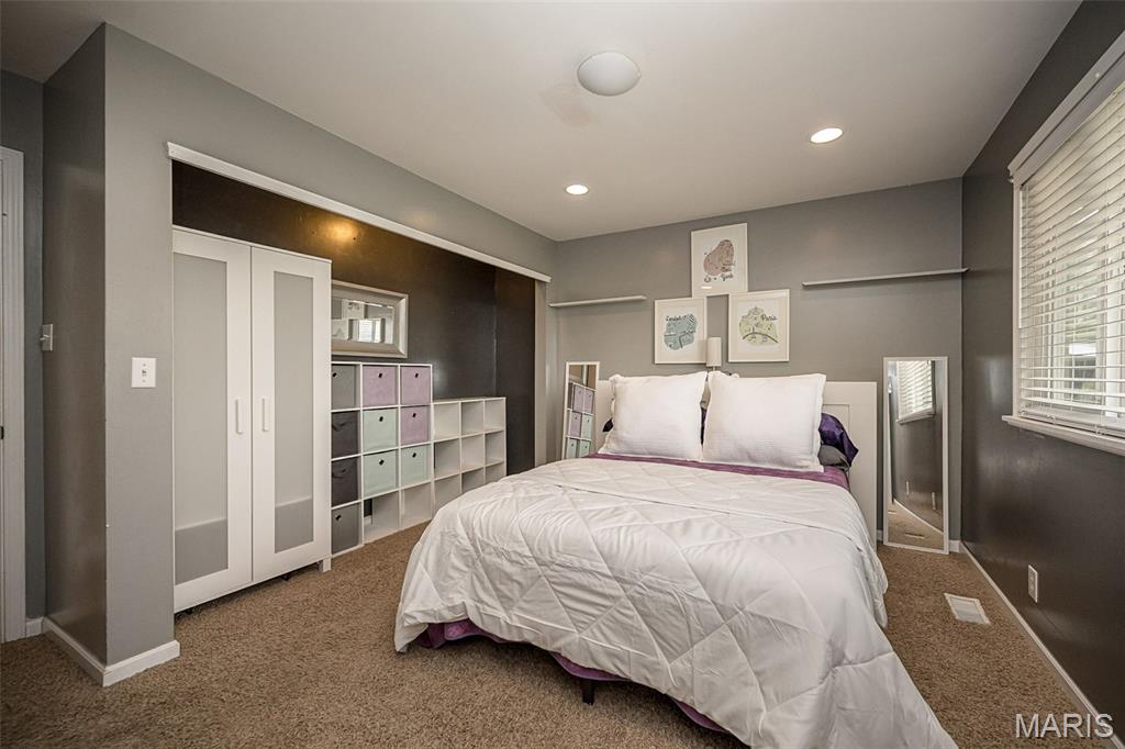 Elmwood Manor - Residential