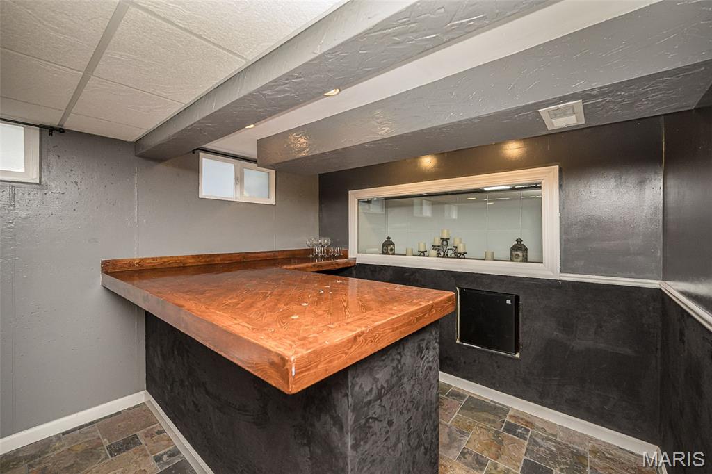 Elmwood Manor - Residential