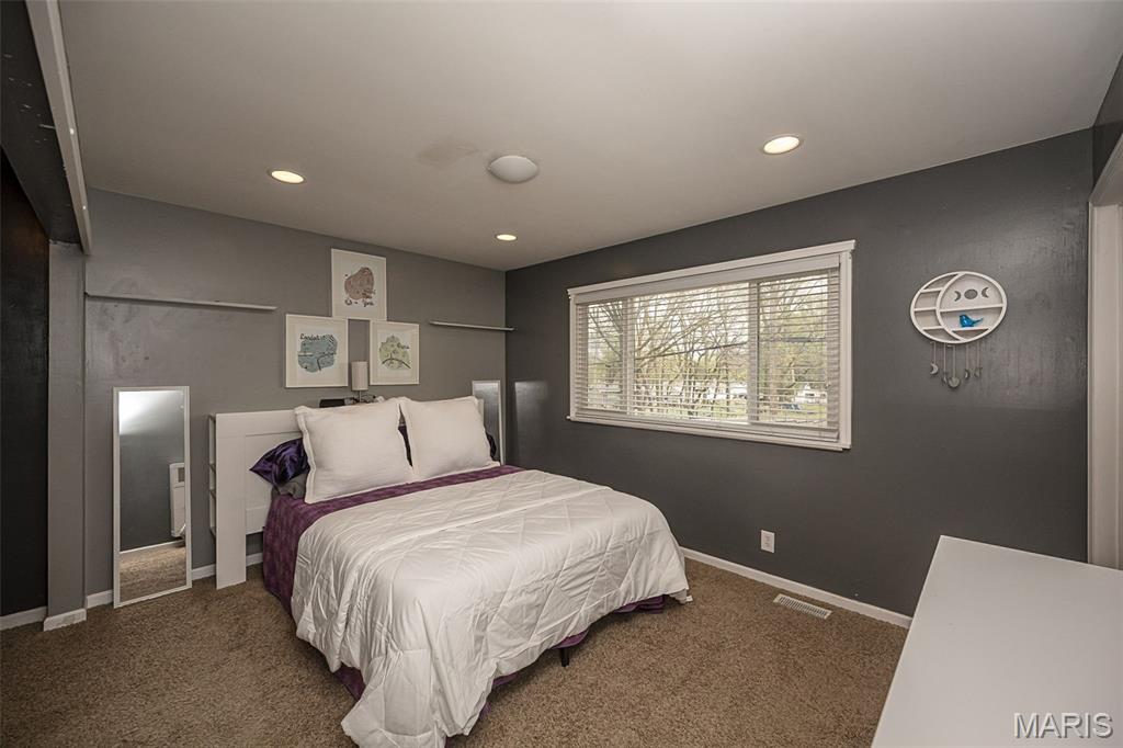 Elmwood Manor - Residential