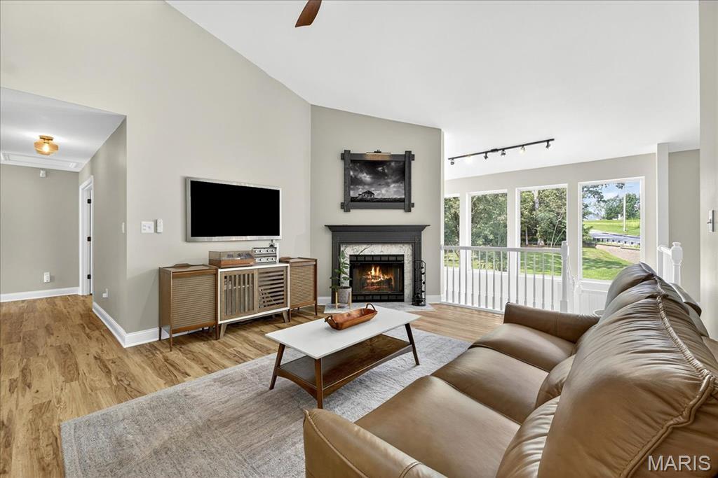 Pacific, Missouri 63069, United States, 3 Bedrooms Bedrooms, ,2 BathroomsBathrooms,Residential,Pending,183220