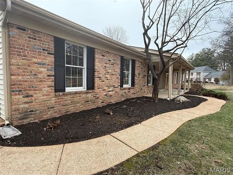 14112 Glen Cove Drive Chesterfield MO 63017