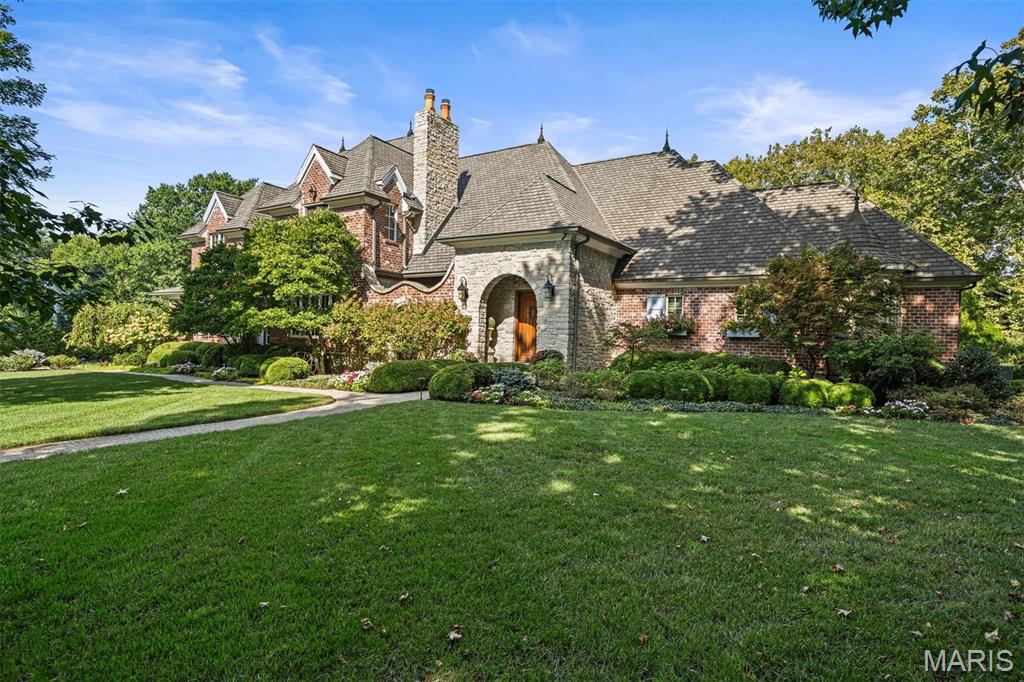 10 Ridgecreek Road