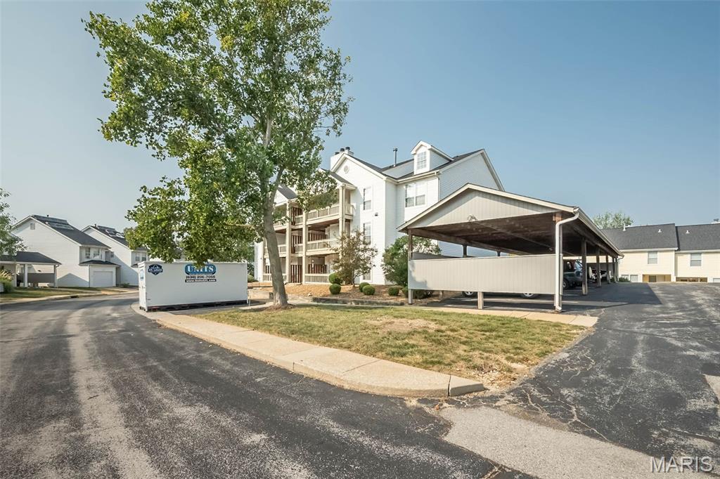 Spring Hill Farm Condo Ph 2 - Residential