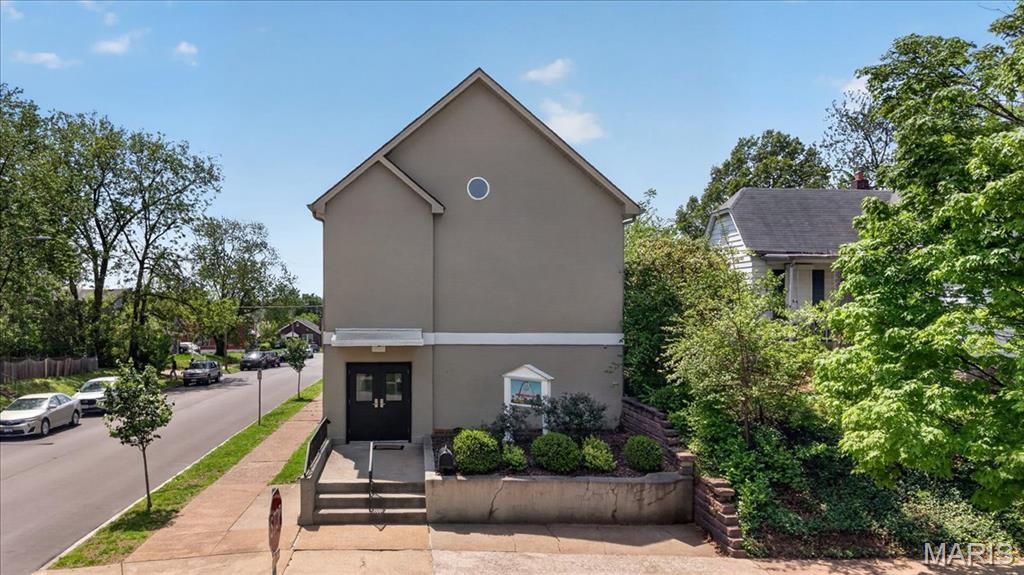 Photo of 6420 Marmaduke Avenue, St Louis, MO 63139 (MLS # 26022522)