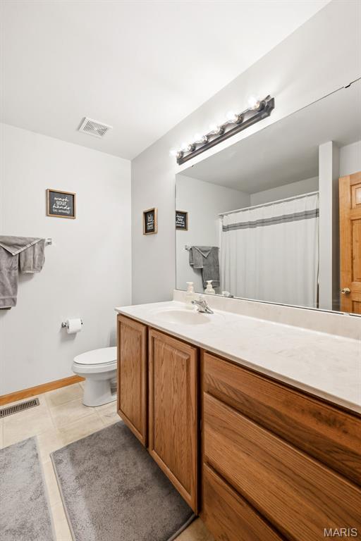 Oakview Villas & Arlington Condos - Residential