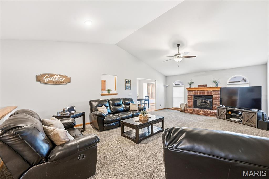 Oakview Villas & Arlington Condos - Residential