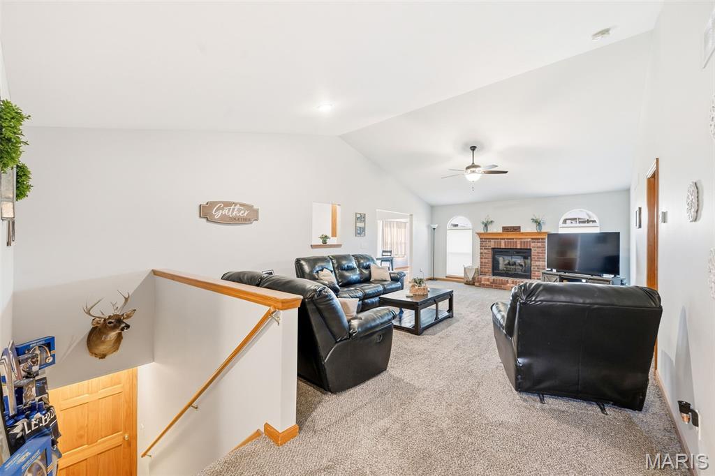 Oakview Villas & Arlington Condos - Residential