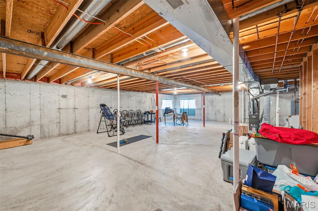 Oakview Villas & Arlington Condos - Residential