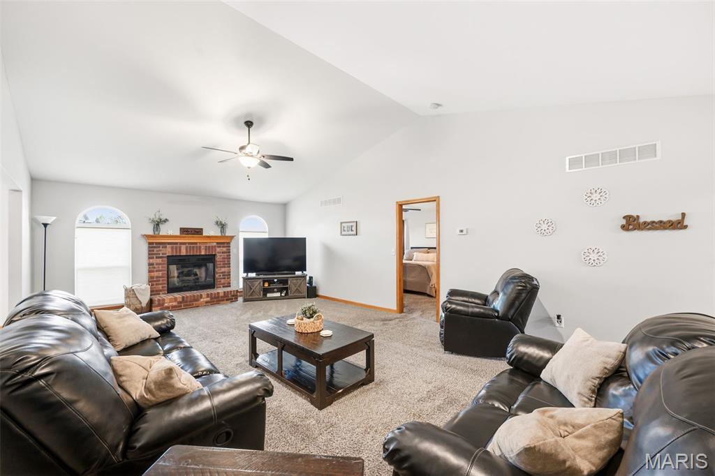 Oakview Villas & Arlington Condos - Residential