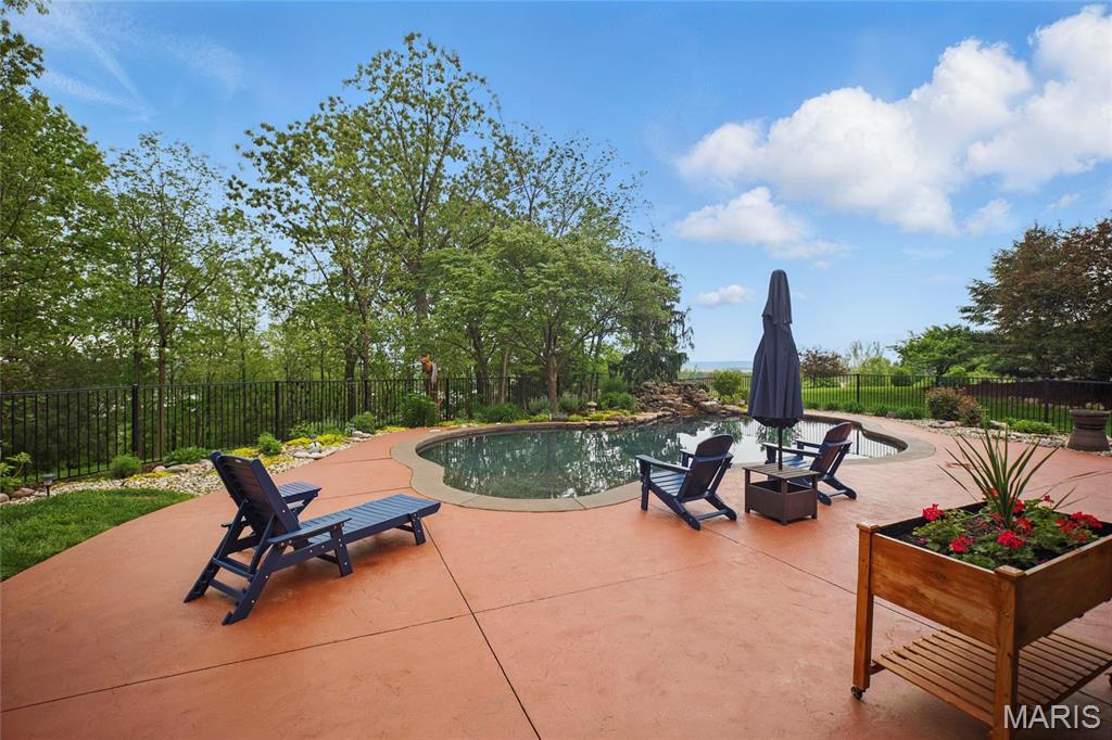 Christopher Bluffs - Residential