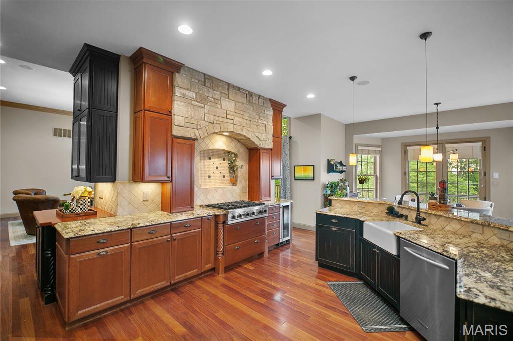 Christopher Bluffs - Residential