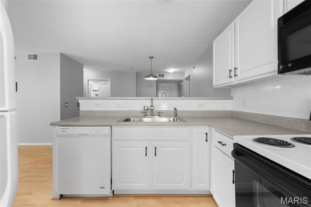 Arbor Creek Condo - Residential