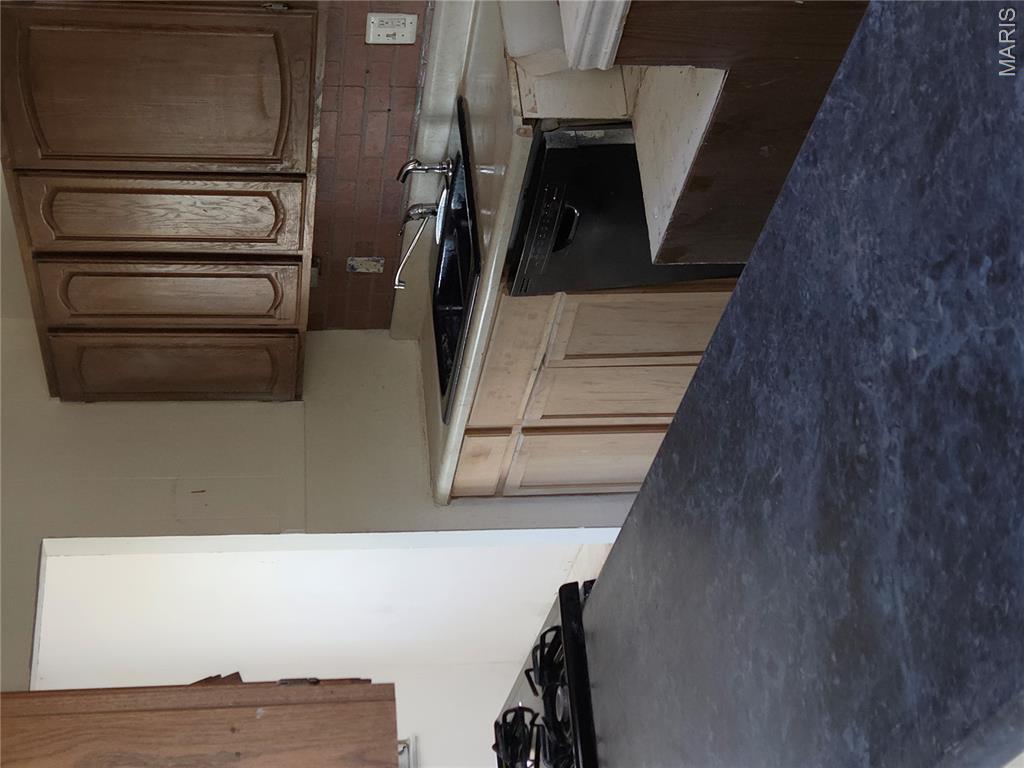 Hathaway Manor 13 - Residential