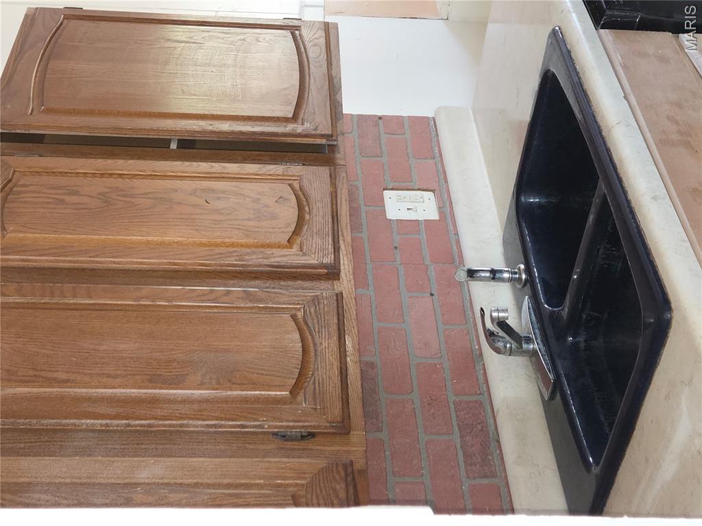 Hathaway Manor 13 - Residential