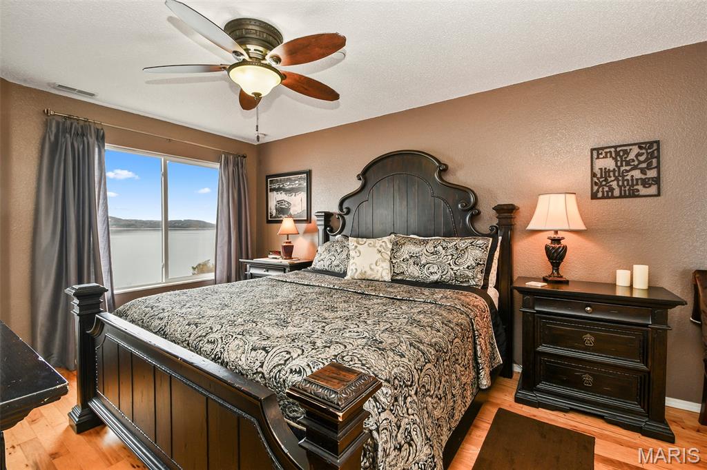 Emerald Pointe - Residential