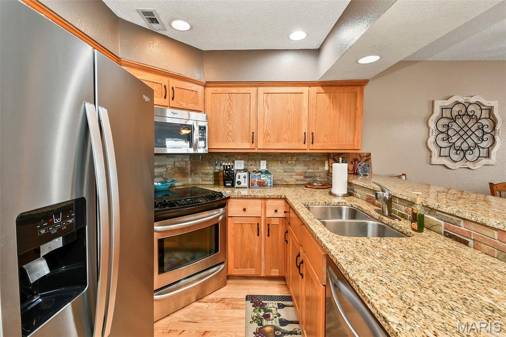 Emerald Pointe - Residential