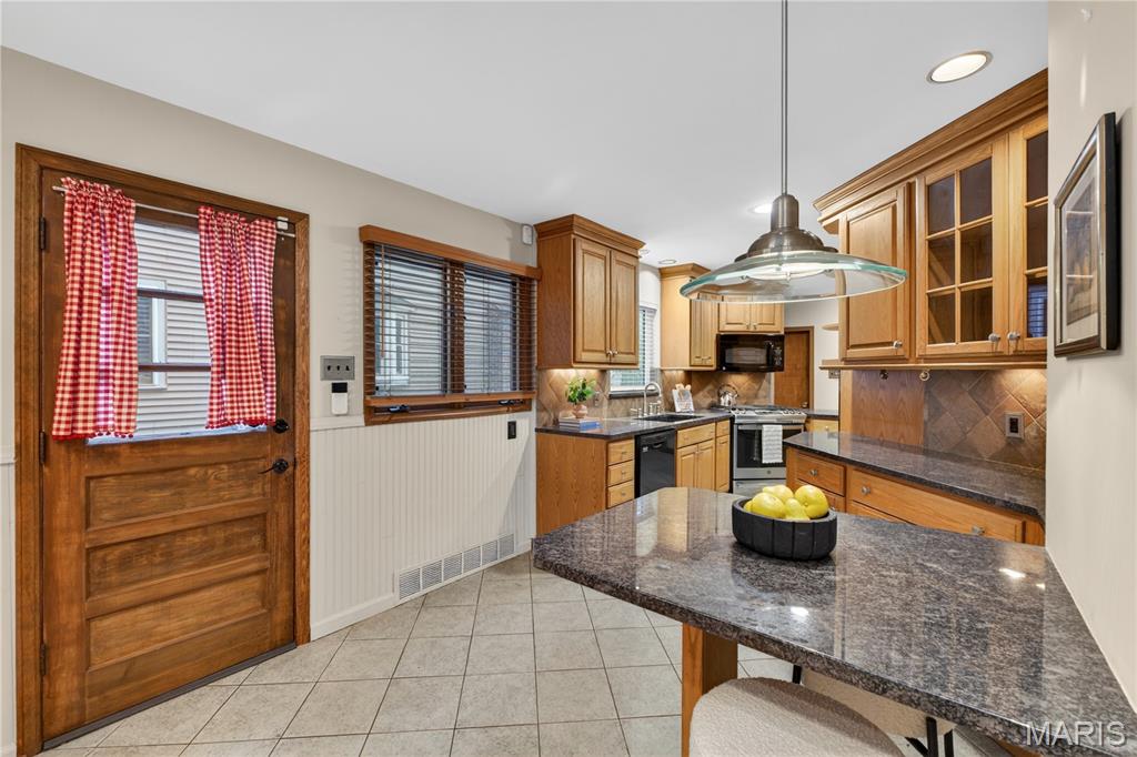 Tuxedo Park - Residential