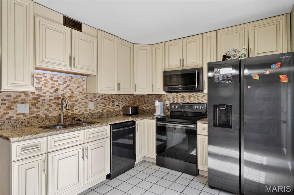 Monreale Condo - Residential