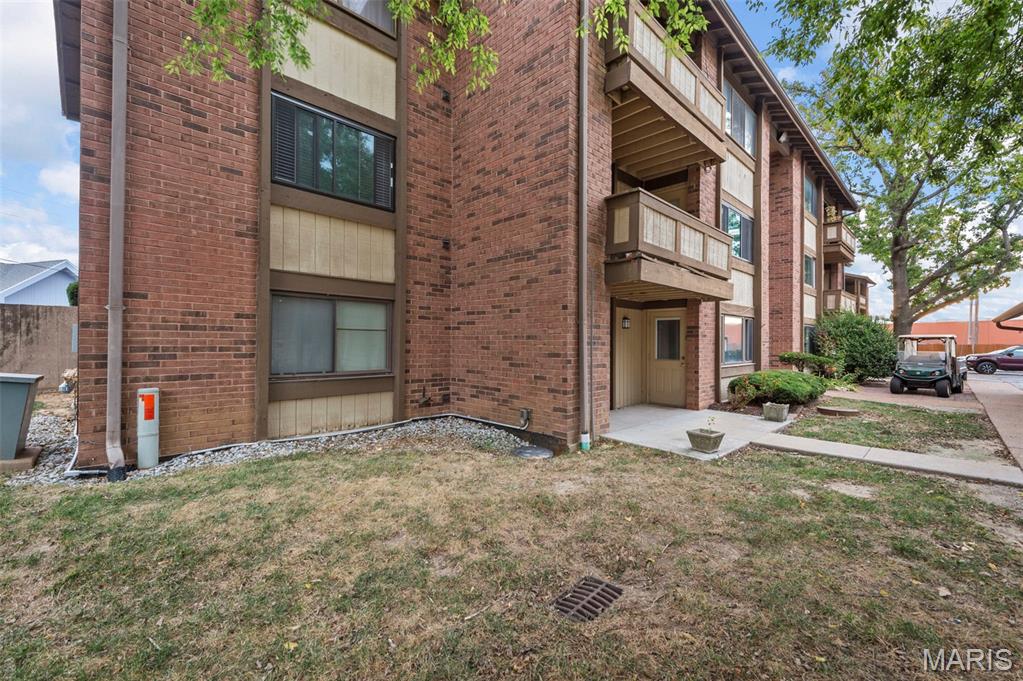 9 Fairways Circle B